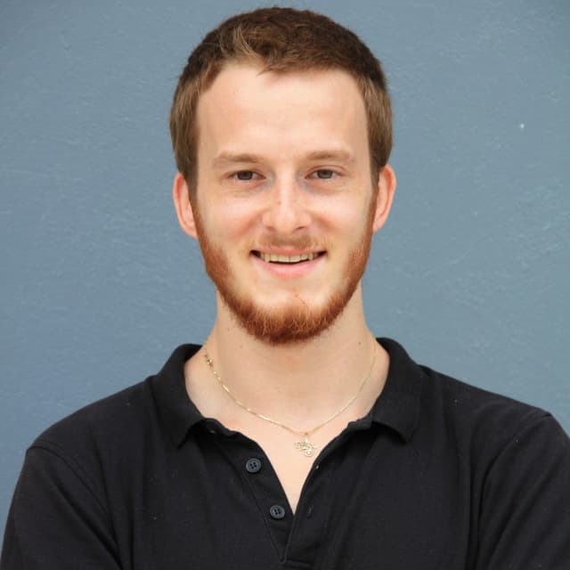 איליה מלצב — מייסד Smart Scale, מומחה אוטומציה לעסקים ישראליים